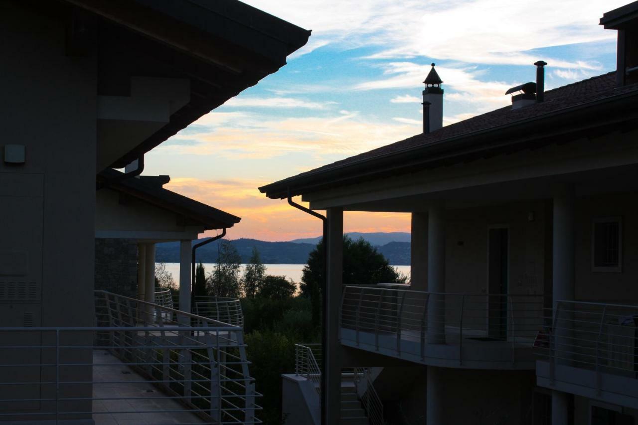 Sky Fort Garda View Sirmione Buitenkant foto